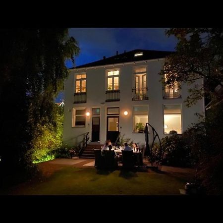 In The Old City Centre Of Edam, Unique Apartment. Екстер'єр фото