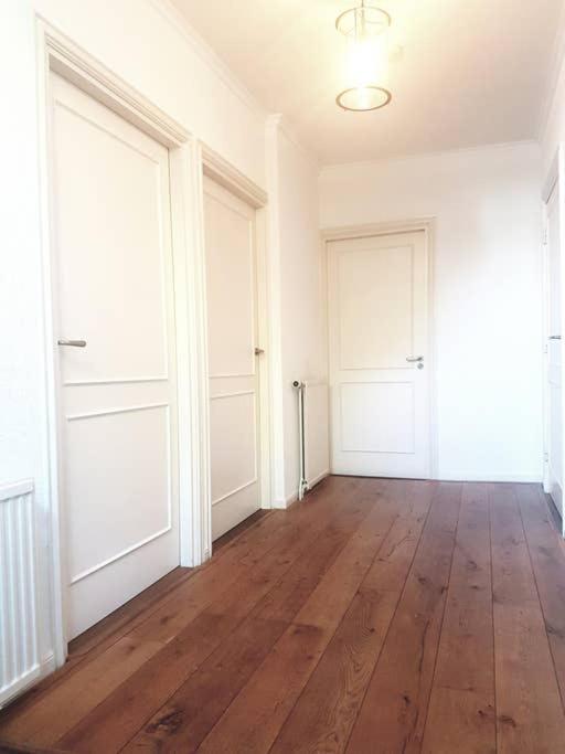 In The Old City Centre Of Edam, Unique Apartment. Екстер'єр фото